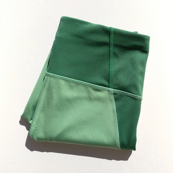 Under Armour Heatgear Fitted High Waisted Cropped Capri Workout Leggings Green S - Picture 2 of 11